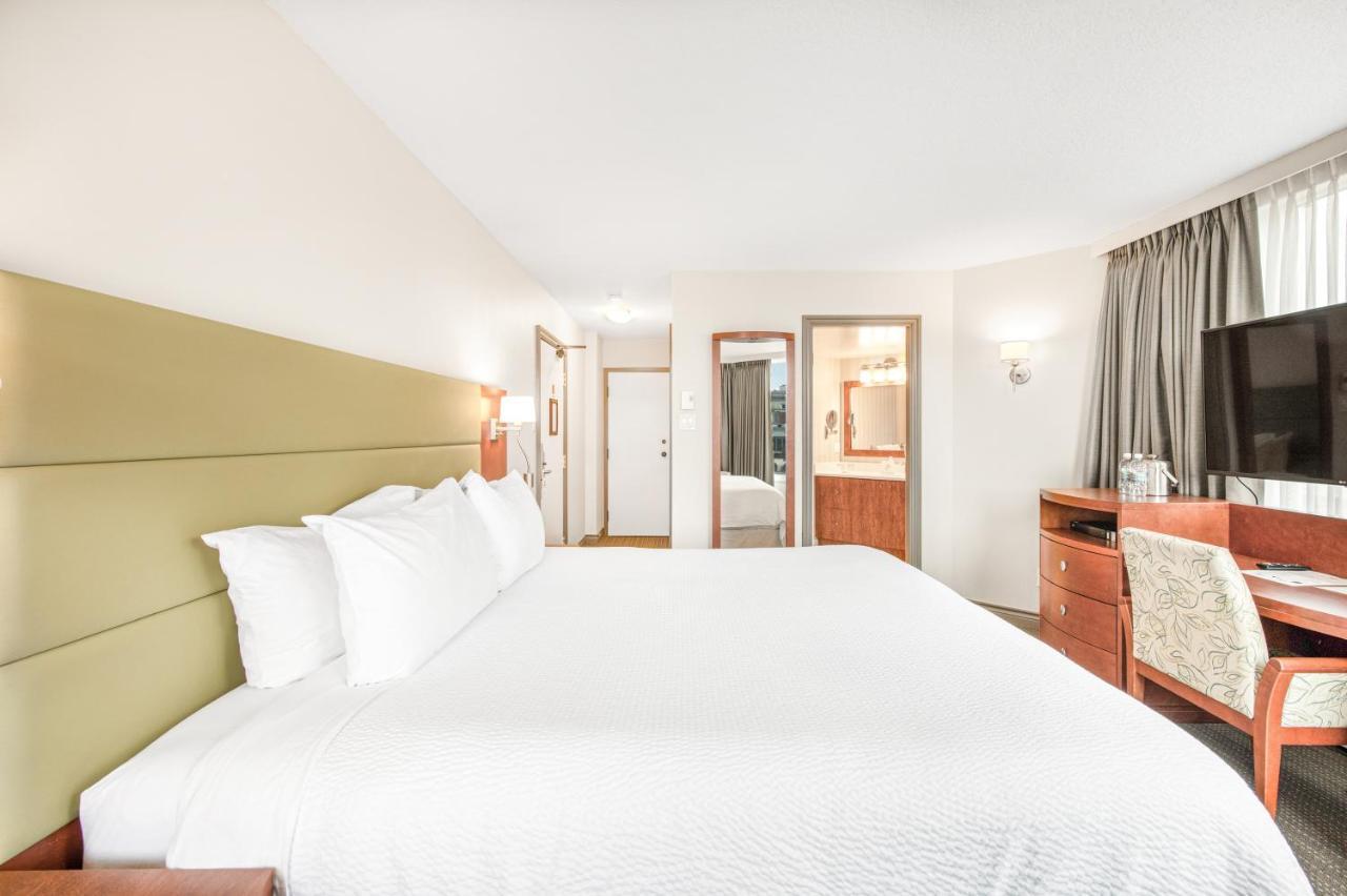 วิกตอเรีย รีเจนท์ วอเตอร์ฟรอนต์ โฮเต็ล แอนด์ สวีท Hotel ภายนอก รูปภาพ